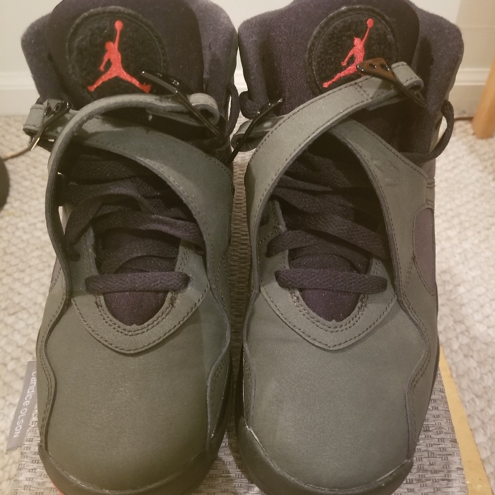 AIR JORDAN

AIR JORDAN 8 RETRO "TAKE FLIGHT